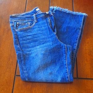 KanCan Cropped Jeans